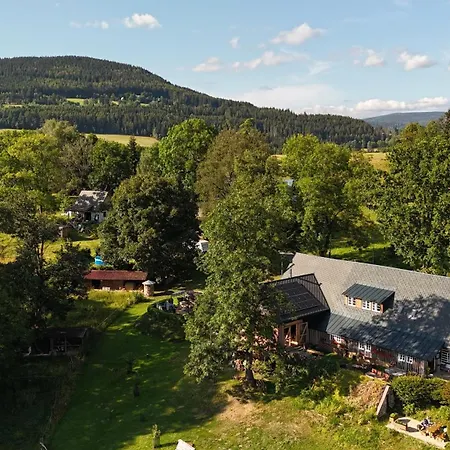 Guest house Knezicka 3*